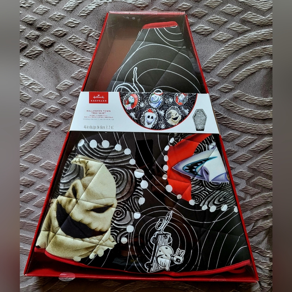Tim Burton's Nightmare Before Christmas-Halloween Town Christmas Tree Skirt